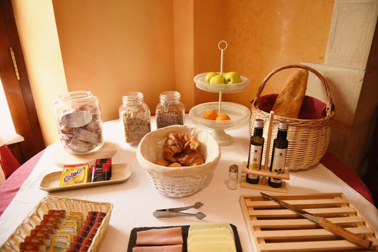 Hostal San Martin Molinos de Duero Eksteriør billede